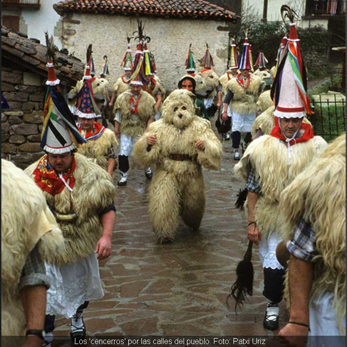 Los cencerros por las calles del pueblo